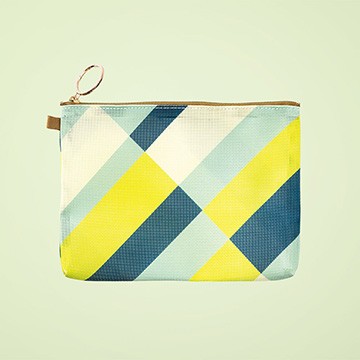 メッシュポーチ